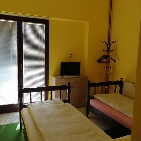 Smestaj-rooms Marvell * Ni