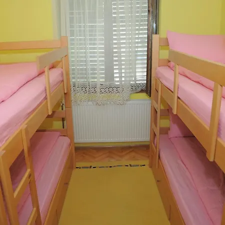 Smestaj-rooms Marvell Homestay