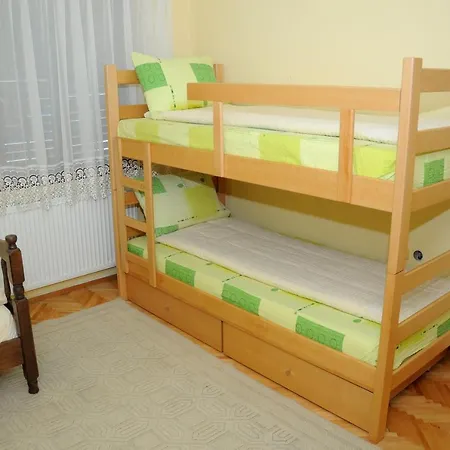 Smestaj-rooms Marvell * Nis